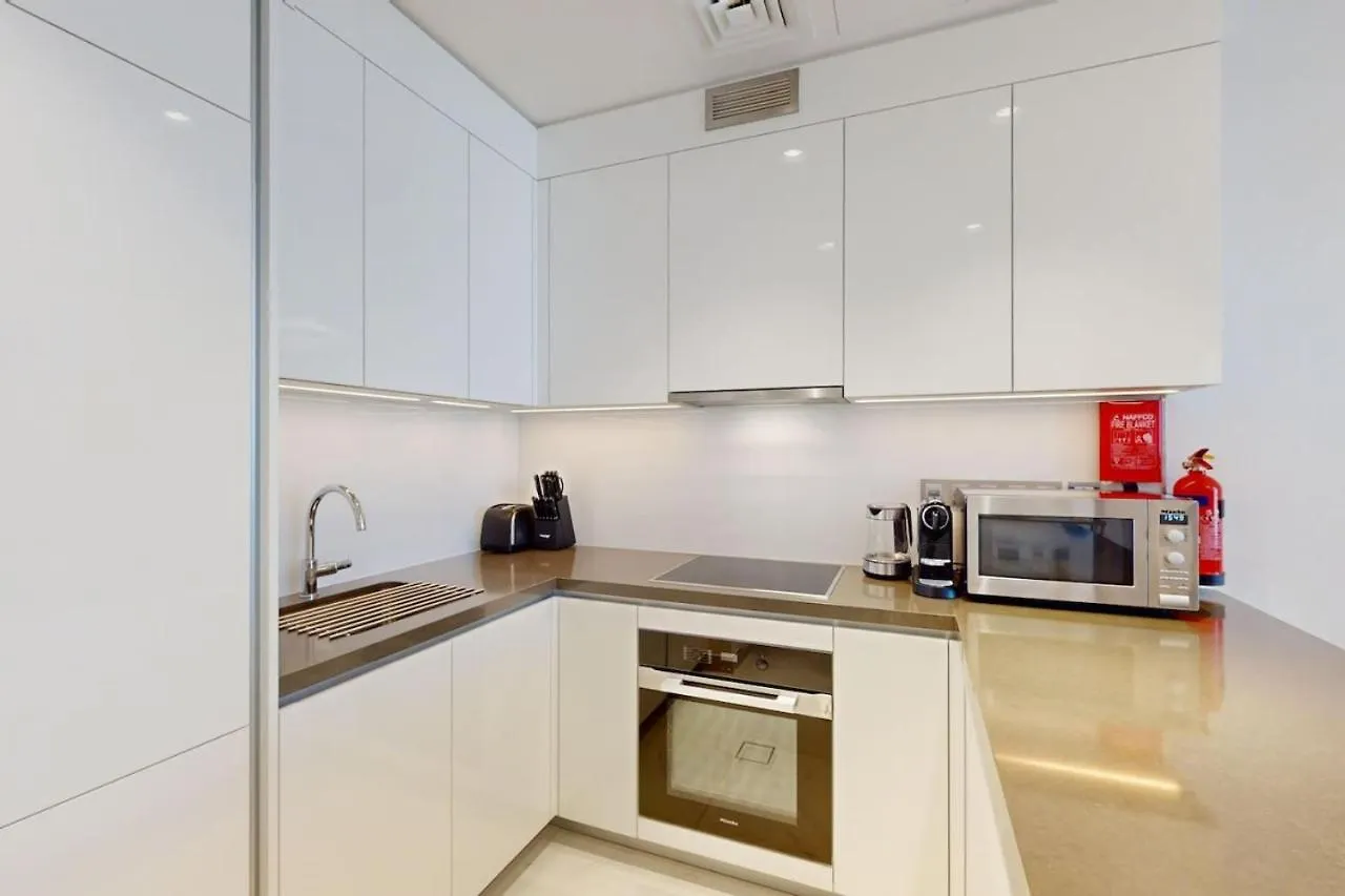 Residences 14 - Gorgeous One Bedroom Dubai Apartment